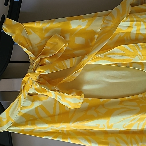 Modcloth yellow floral dress. Size L 3/$30 - Picture 4 of 6